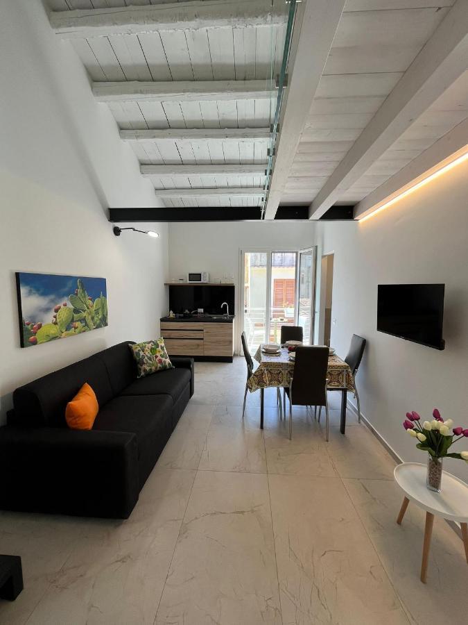 Sicilian Paradise Casa Vacanze 卡斯泰拉马莱 外观 照片